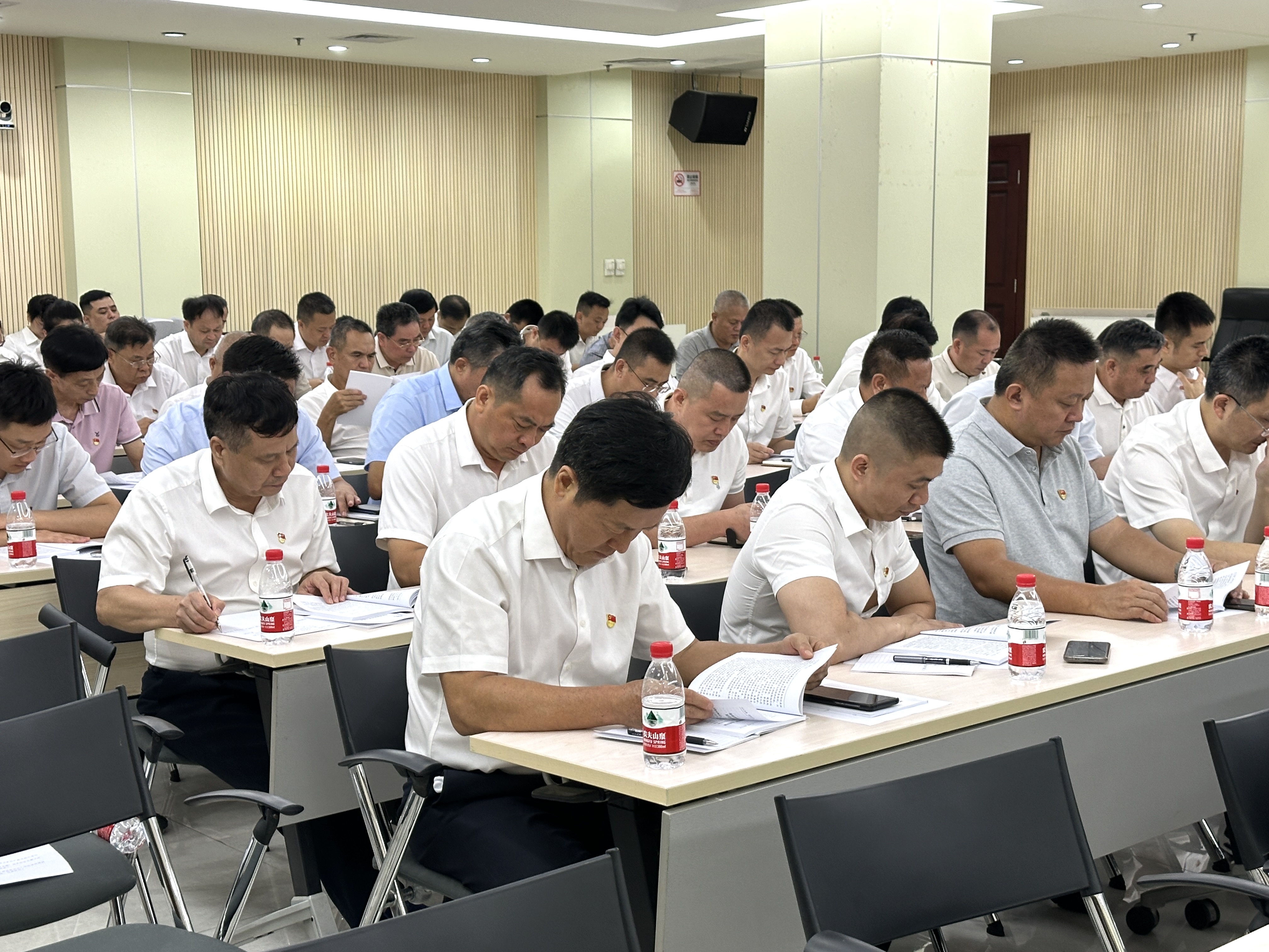 1718696147304011230.jpg 1718696147304011230.jpg